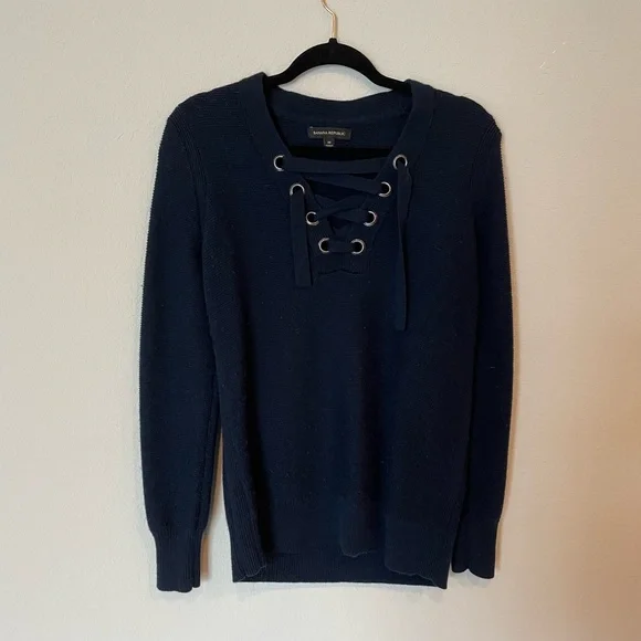 Banana Republic Sweater - Picture 3 of 5